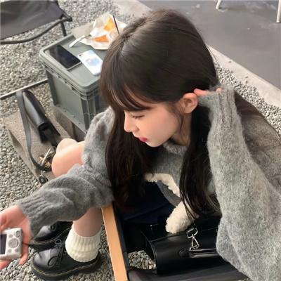 四兄妹的平凡日子与温情守护